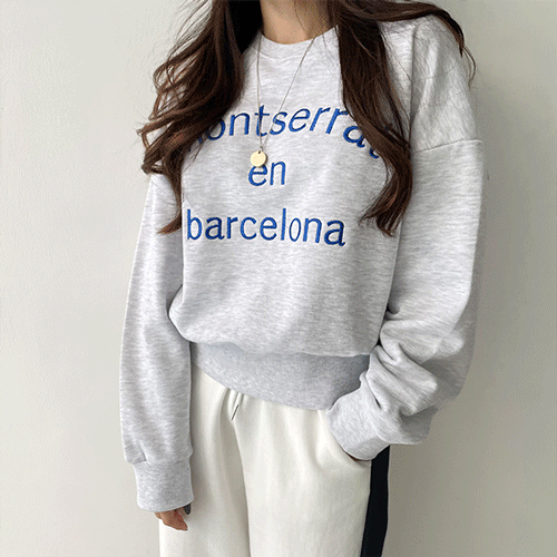 [쭈리! 자수] 바르셀로나 자수 레터링 쭈리 맨투맨 티셔츠